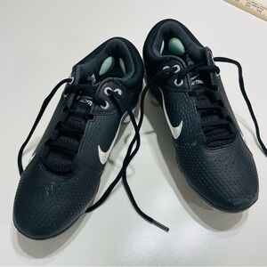 Nike Hyperdiamond 4 Elite Women’s Softball Cleats, size 6.5, Black